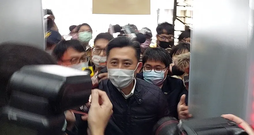 法官問「論文怎麼寫？」林智堅跳針窘態曝光！PTT炸鍋了