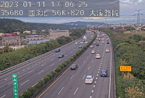 快訊/國道3號北向大溪段驚傳追撞車禍！5傷送醫急救