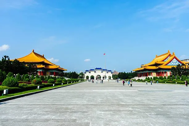 今高溫恐飆破30°C！周末變天雨也來　最冷時間點出爐