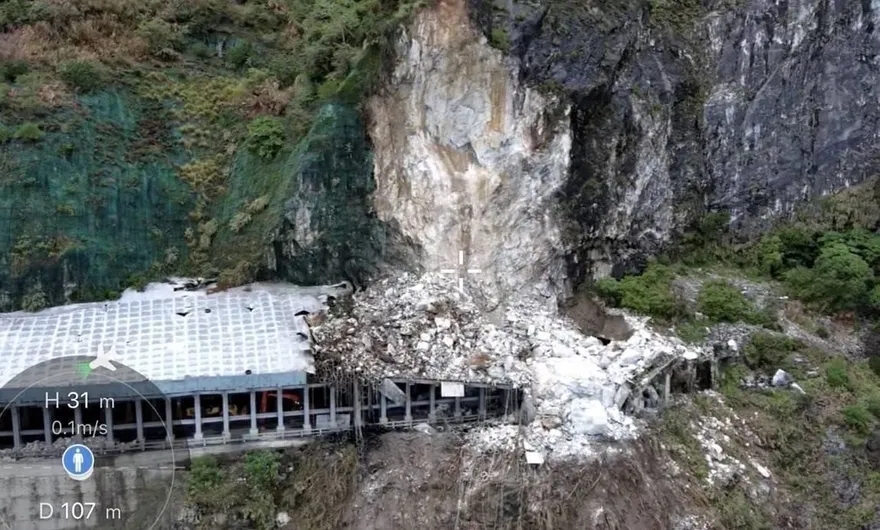 快訊/蘇花公路雙向阻斷…大清水隧道遭土石掩埋！估15日下午5時搶通