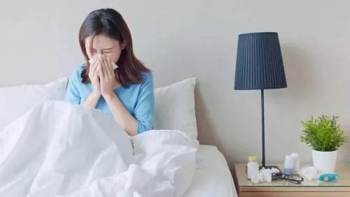 女鼻塞以為過敏　檢查驚見「鼻腔滿是癌細胞」！醫曝病因：與「這3項」關聯最高