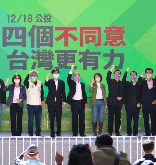 邱議瑩讚蘇貞昌會做事幫要「掌聲」　網友噓爆：幫誰做事要說清楚欸