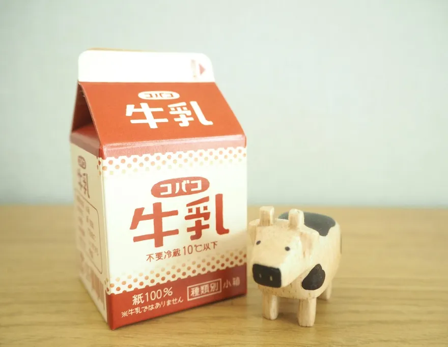 冷知識！市售牛奶幾乎都是紙盒裝　營養師揭秘