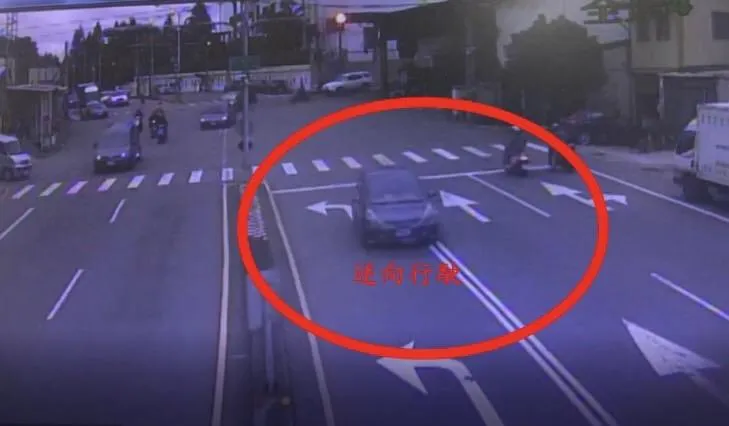 苗栗無照男拒檢闖紅燈！警尾隨全蒐證…慘痛代價讓「他」悔恨