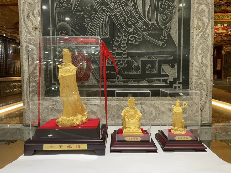 睽違2年！大甲鎮瀾宮除夕恢復搶頭香　前3名信徒可抱回「金媽祖」