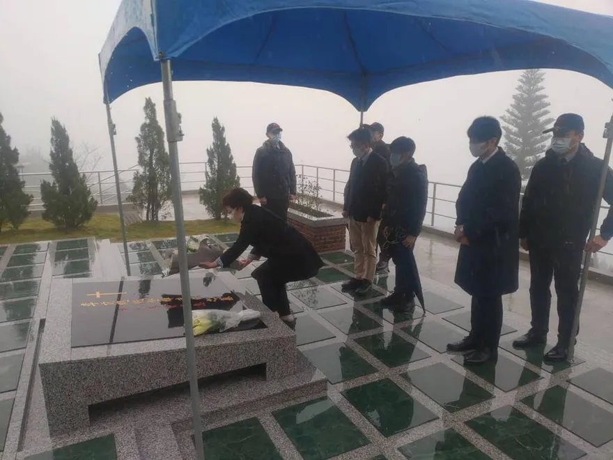 李登輝百歲冥誕　李安妮、郭國文赴五指山追思