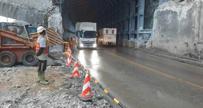 蘇花公路坍塌搶通　18日前「每天3時段」放行　遇2狀況恐封路