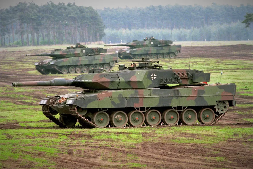 戰事纏鬥烏克蘭士兵喊話求外援戰車300輛：什麼都好、現在就要！