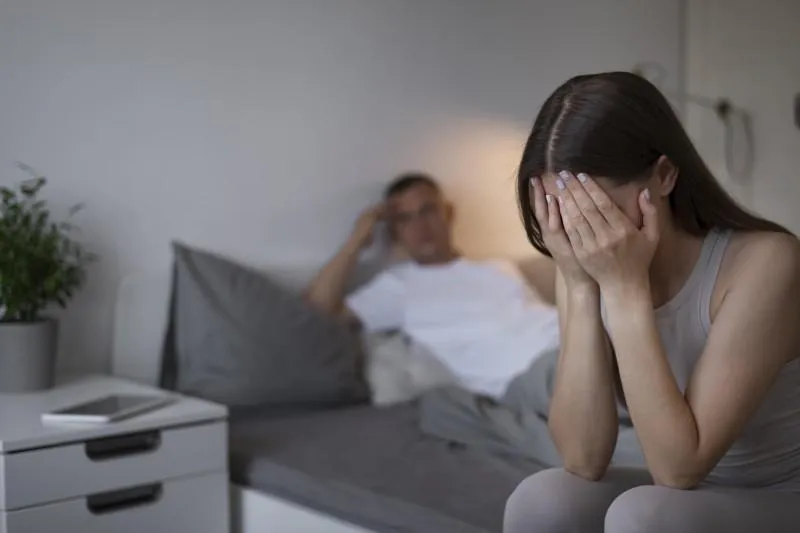 渣男出軌！小三、老婆同時懷孕逼退正宮　她竟要脅扶正否則墮胎