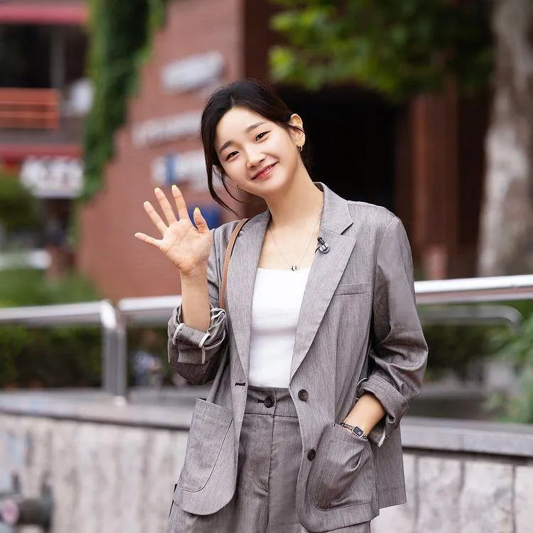 《寄生上流》女星3年前罹癌→停工開刀！酸民竟咒「怎麼不去X」驚悚私訊全公開