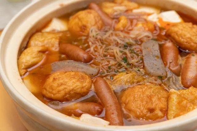 初三急凍！天冷吃鍋 小心吃下「熱量炸彈」！營養師曝「這5種火鍋料」吃三口恐=一碗飯！