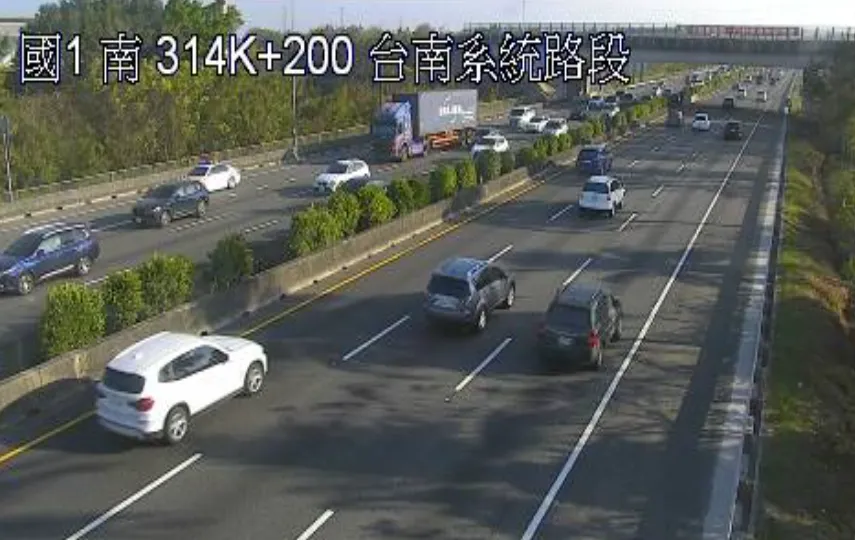 快訊/初五出遊注意！國道1號南向314k「6車追撞」　嚴重回堵7公里