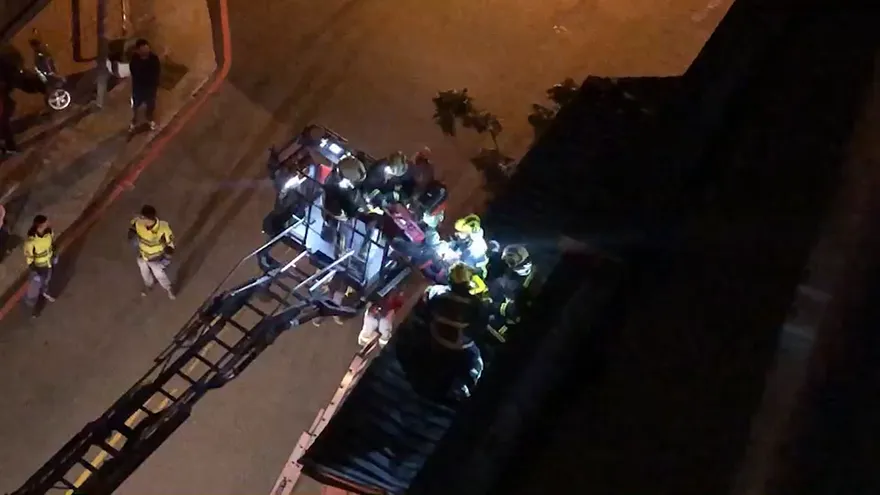 快訊/初六驚見台中年輕女子高處墜落！　全身多處骨折送醫