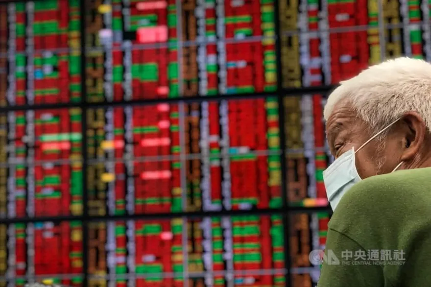 兔年開紅盤！台股早盤漲逾500點衝破萬五　台積電漲39元至542元