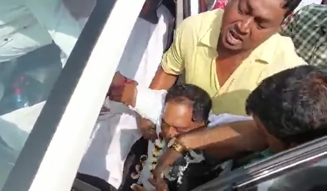 悚！印度官員眾目睽睽下遭槍擊亡　竟是執勤員警行凶