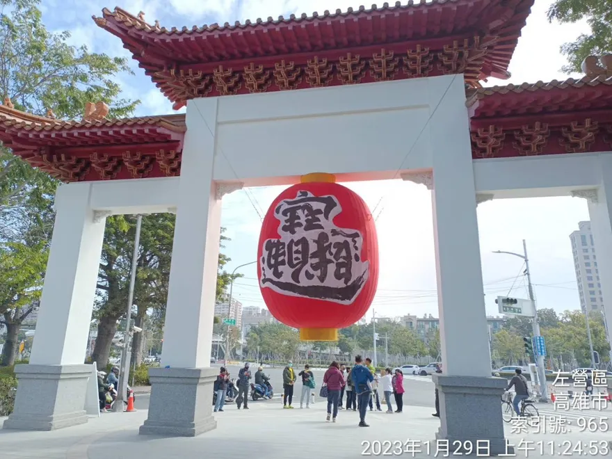 看到高雄這一幕...網友全驚呆：塔綠班美學！