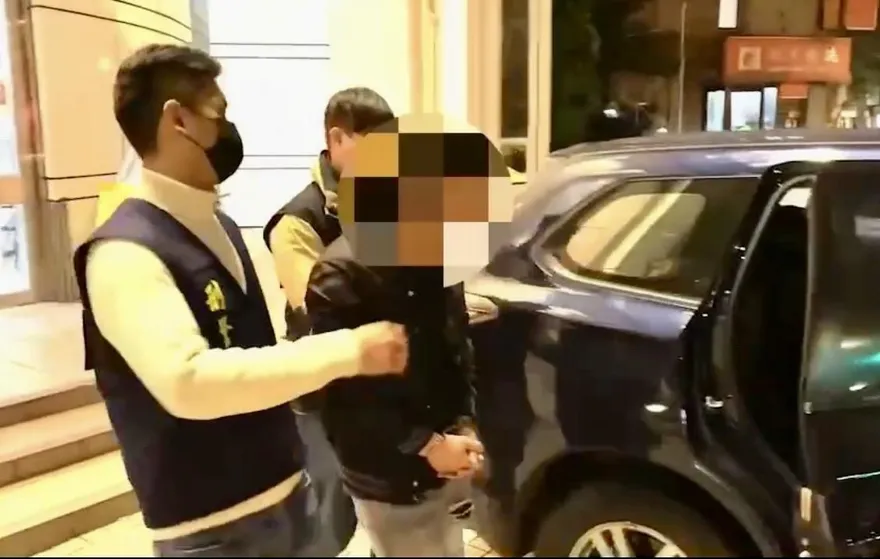 大年初六雲林停車場毒品交易　警逮毒販查扣2千包毒咖啡