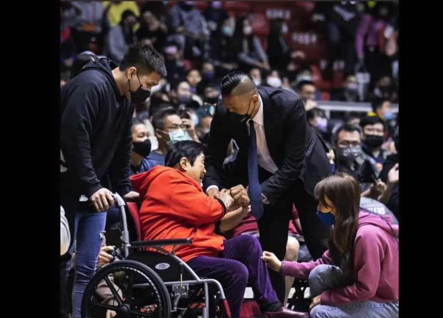 PLG高雄鋼鐵人老粉「水蓮嬤」驚傳過世　陳建州發文悼念：我們天堂再相見