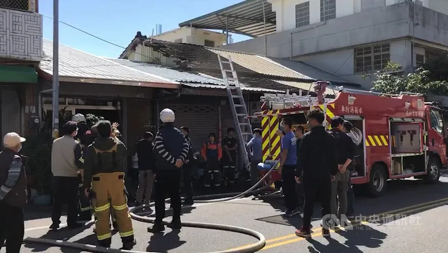 疑因在浴室放鞭炮釀禍！台東市民宅火警　男子送醫搶救不治