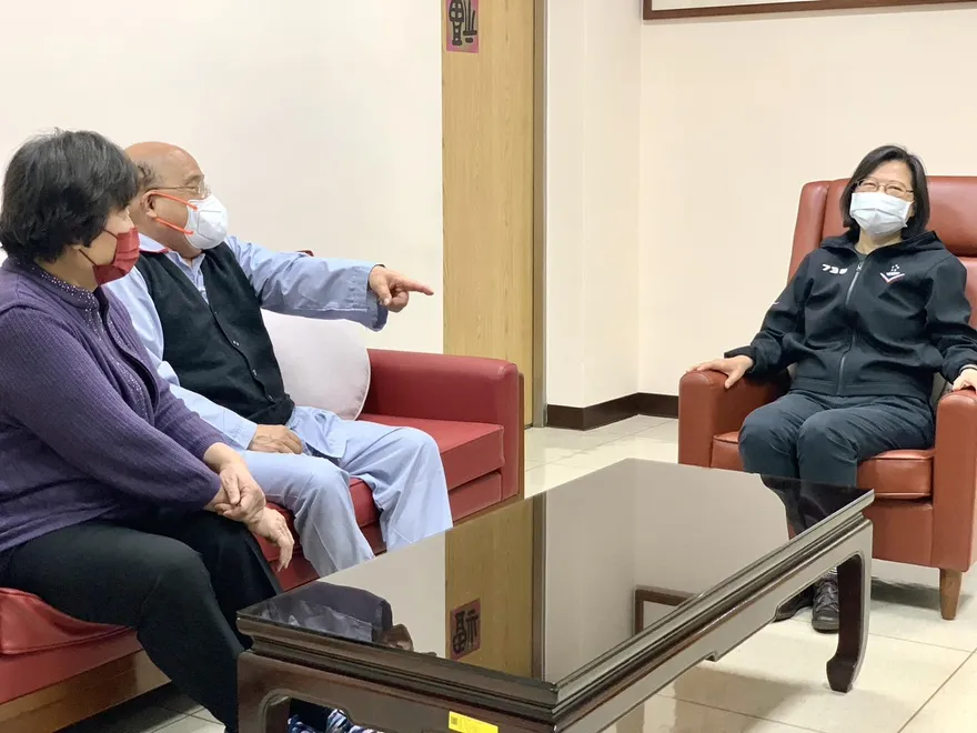 快訊/蘇貞昌驚傳住院開刀！得這個病　蔡英文前往探視