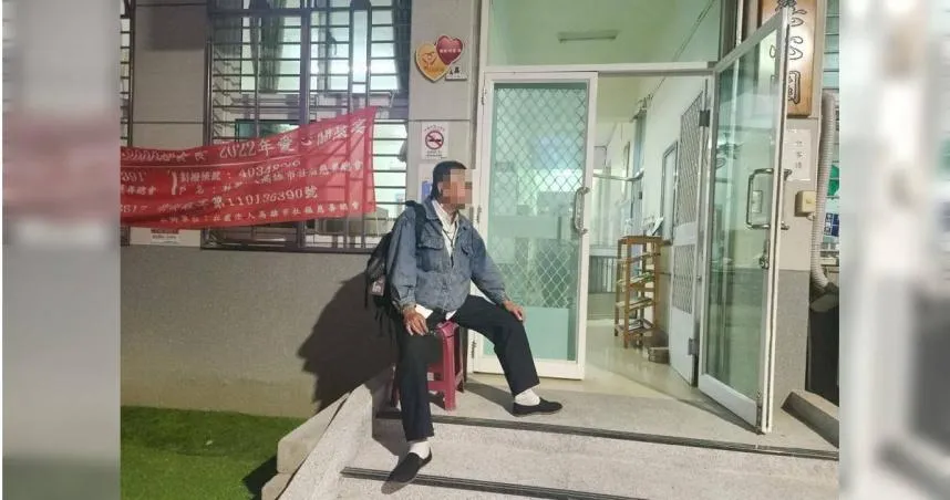 高雄男敗光家產淪街頭浪人！抽菸吃飯還超講究　里長戲稱：吃得比我好