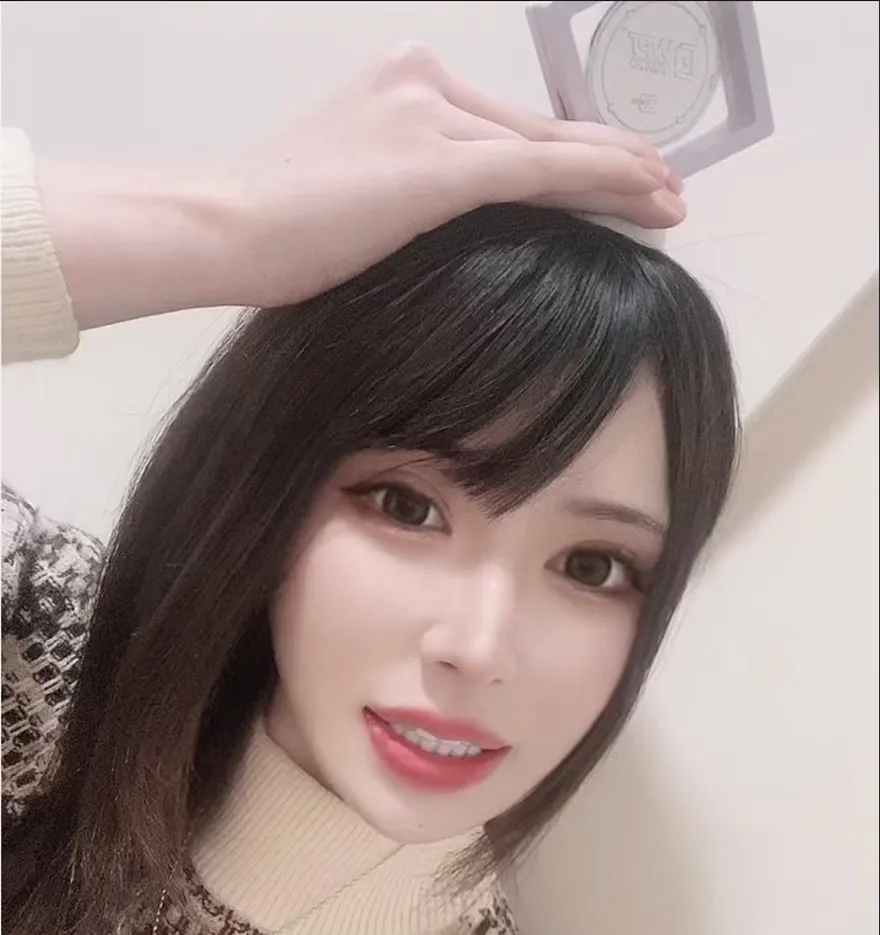 老司機崩潰！人氣AV女優嚴重破相「臉縫15針」　「暗黑林志玲」也嚇到