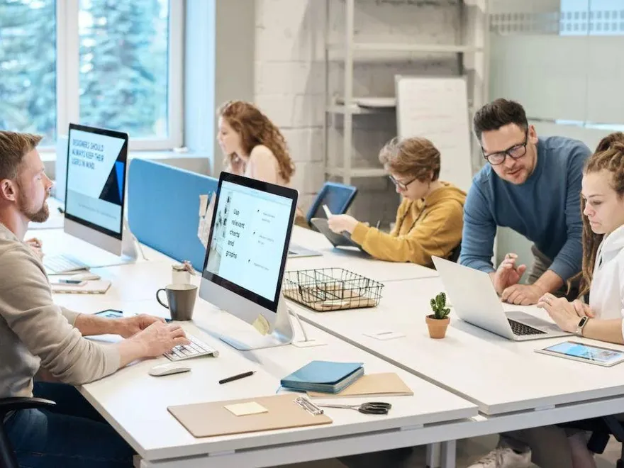 美失業率創50年新低！1月非農就業增51.7萬　通膨壓力能否續紓緩堪疑