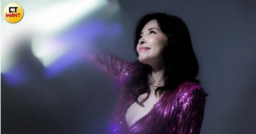 瀟灑斬斷19年婚姻！何如芸認「簽字那天好開心」　嗨辦單身趴「親曝復出計劃」