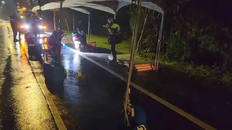 撞上天燈活動帳棚殞命！雙寶媽騎車載兒遊平溪　回程不幸亡留2雙胞胎稚子哭泣