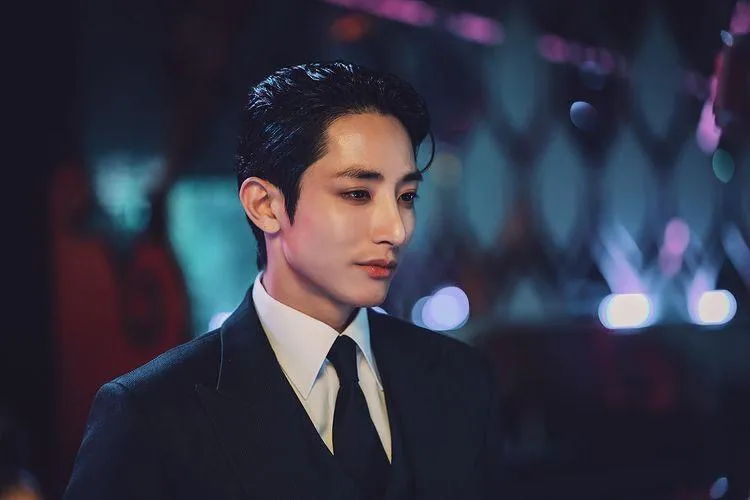 粉絲許願「李洙赫一PO文就存錢」買耳機！他寵粉喊：私訊我，直接送你一副