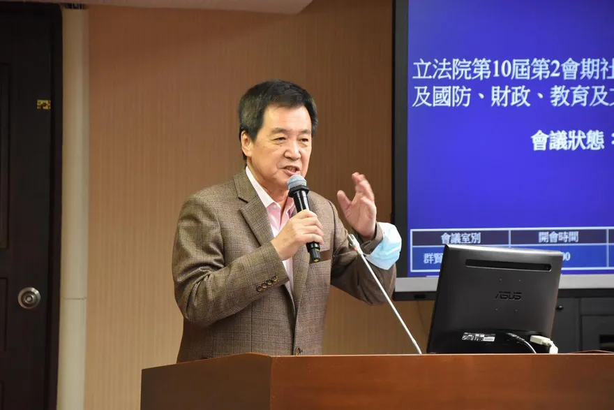 為何費鴻泰快70歲還要選立委？吳子嘉1句話爆驚人真相