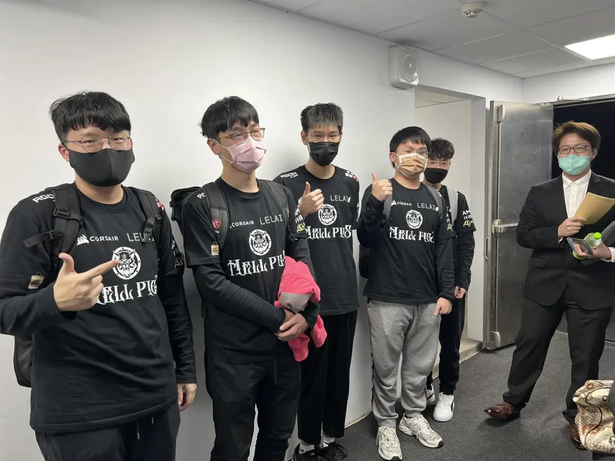 連連失誤壞事！地獄豬蹄慘被飛牡蠣絆倒　吞下2連敗