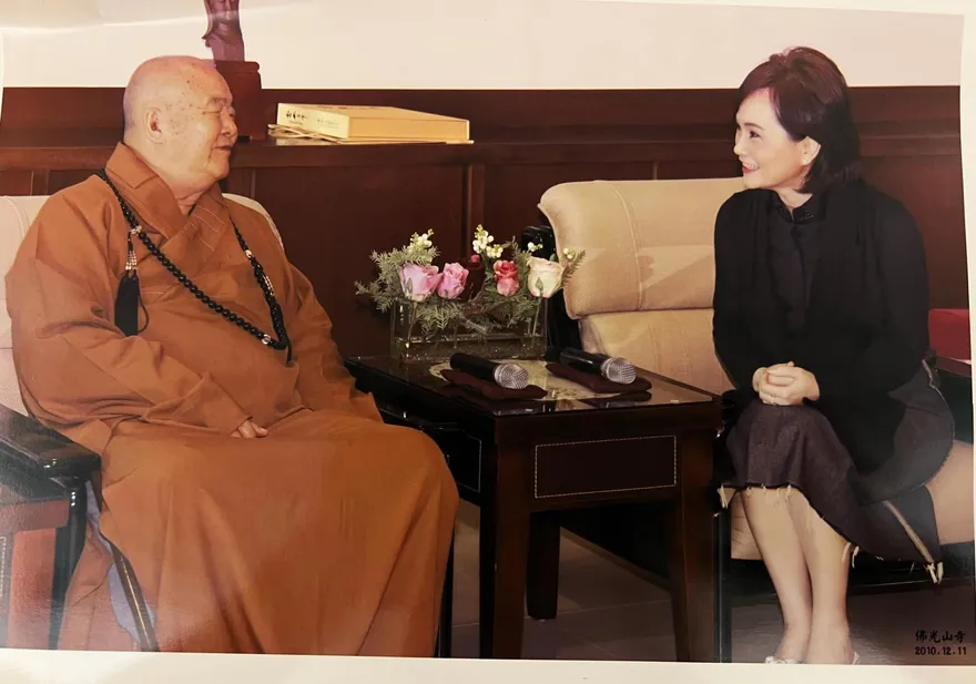 影/淚憶「星雲法師所贈一碗麵」  沈春華：就像人生「簡單卻美味無比」