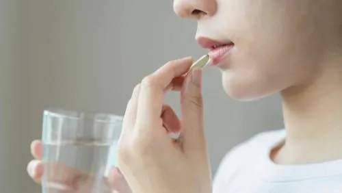 天天吃維生素C竟罹末期腎病！專家曝攝取上限：維生素C中毒恐得洗腎！