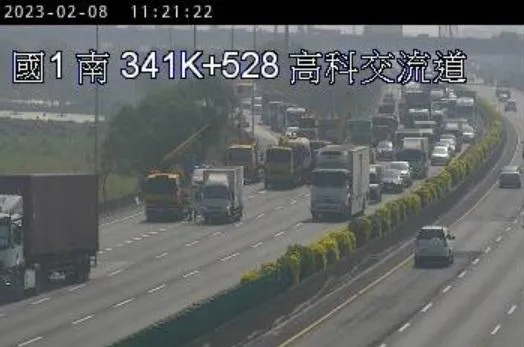 快訊/國1高科交流道3車連撞！　佔據外側車道…車流回堵至少4km