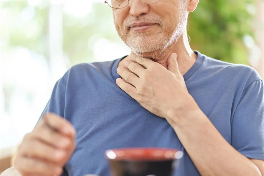 肥胖、胃食道逆流者要小心！微胖男「第一次健檢」意外發現罹食道癌