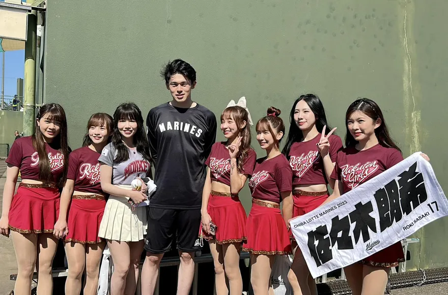 林襄浪潮狂襲石垣島！日文大喊「我愛你」場邊高潮　羅德監督虧他：休息室狂盯