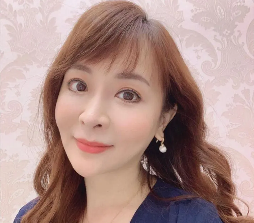 女星尪爽吃母女丼！揪丈母娘滾床單　她陷20年陰影淚揭：當下也在場