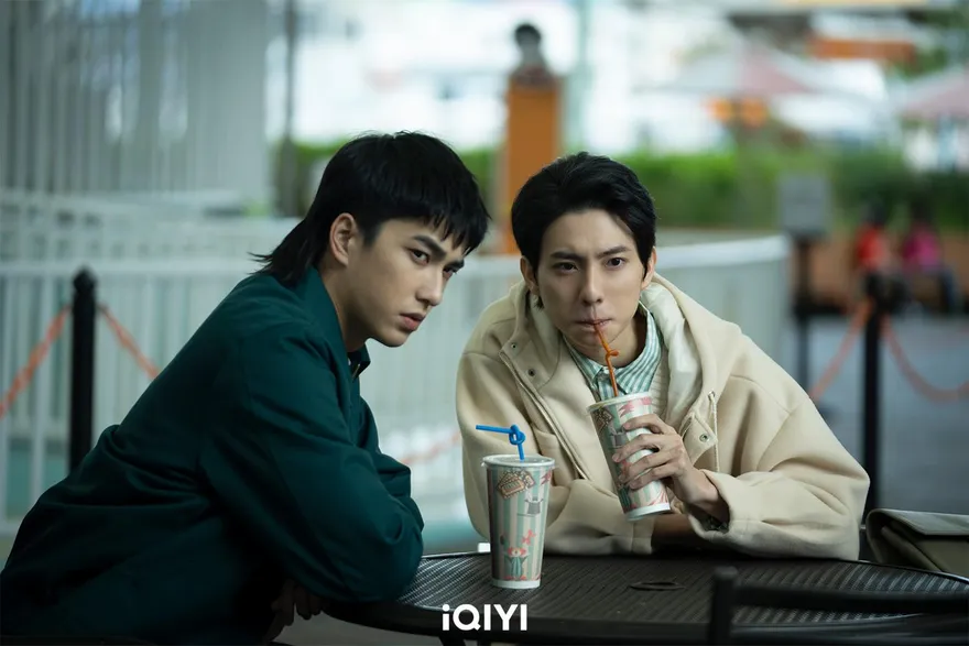 與許光漢「男男全裸」床戲遭瘋傳！天菜男星再搭曾敬驊…坦言：壓力很大