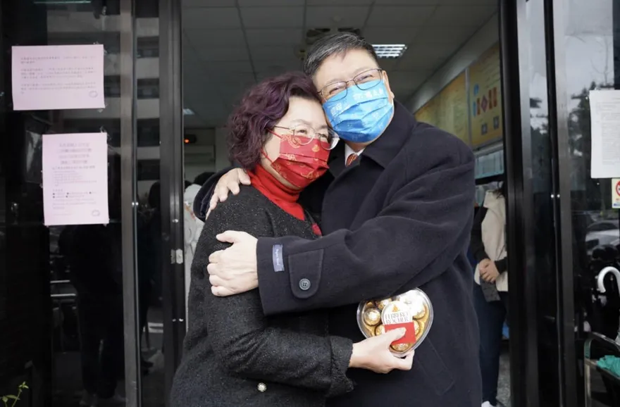 情人節好溫馨!　楊文科夫婦暖送新人祝福