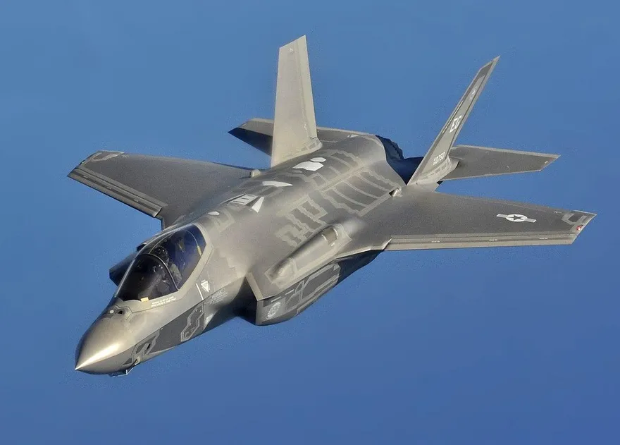 俄戰機飛往東歐引北約警戒　荷蘭F-35戰機伴飛監控