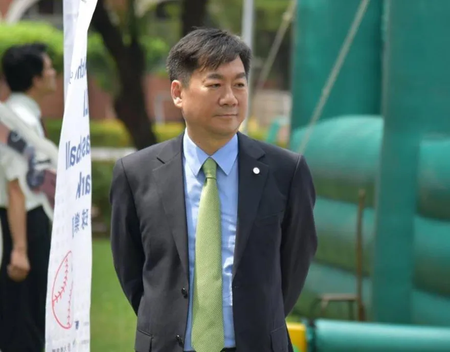 台南市府前局長讚陳宗彥火速請辭是負責　網友酸：不是肇逃是勇於承擔！
