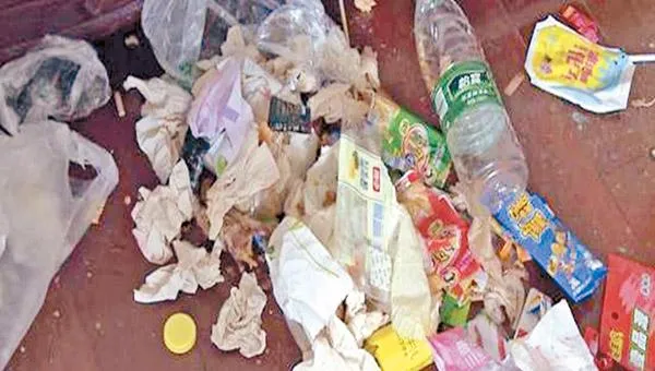 影/「老鼠去了都要開導航！」　男租客「足不出戶」房東驚見垃圾山