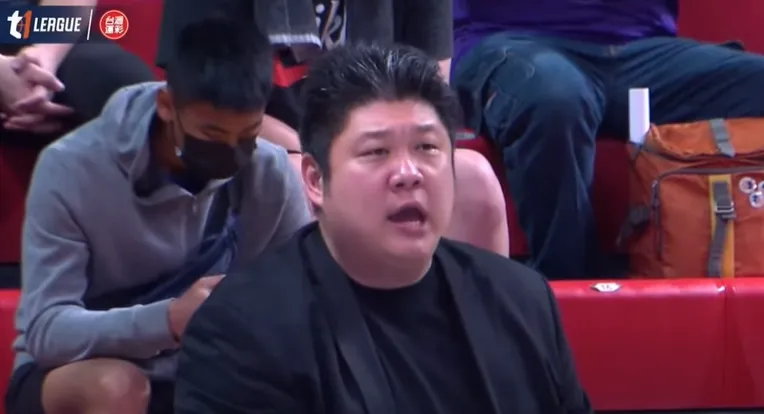準備解套又被戳？哈孝遠質疑懲處名單以「球團人員」稱雲豹董事長　T1聯盟秘書長給出解釋了
