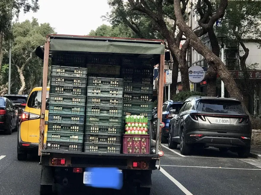 「蛋蛋的誘惑」！比運鈔車更讓人想搶　貨車驚見1物超稀有