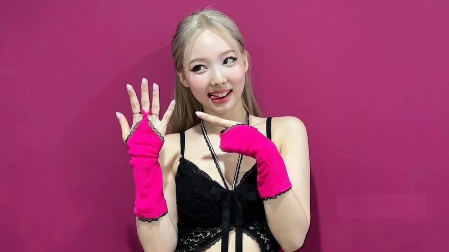 TWICE娜璉「超萌兔寶寶牙」消失！最新模樣曝　粉絲嘆：特色沒了
