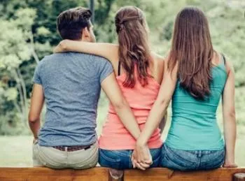 直接「3人試車」！她求閨密幫介紹給力新男友　對方竟出借自己的