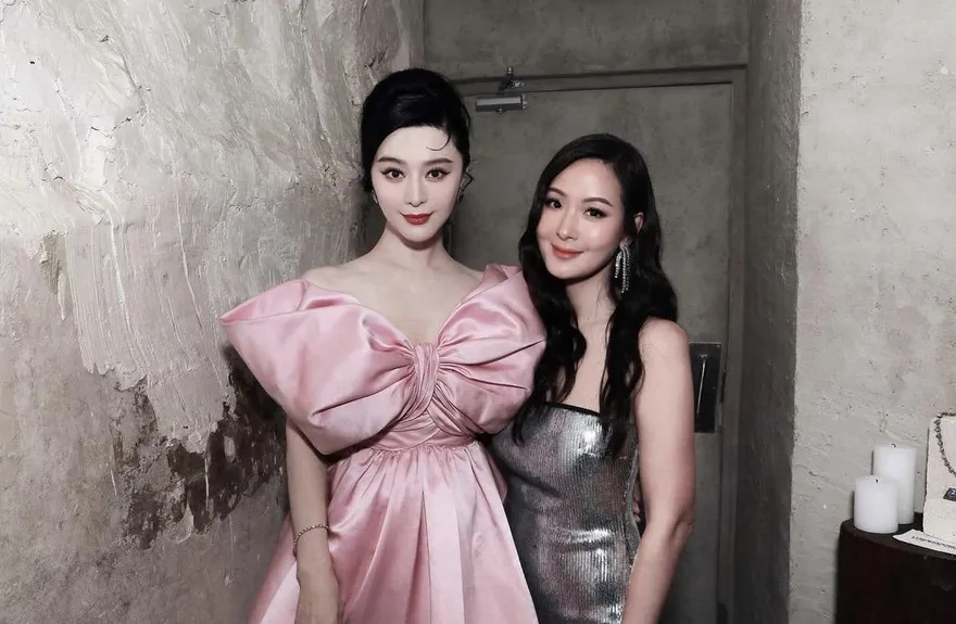 范冰冰巴黎合體孫芸芸！2大美女同框「白到發光」　網驚：合照殺手