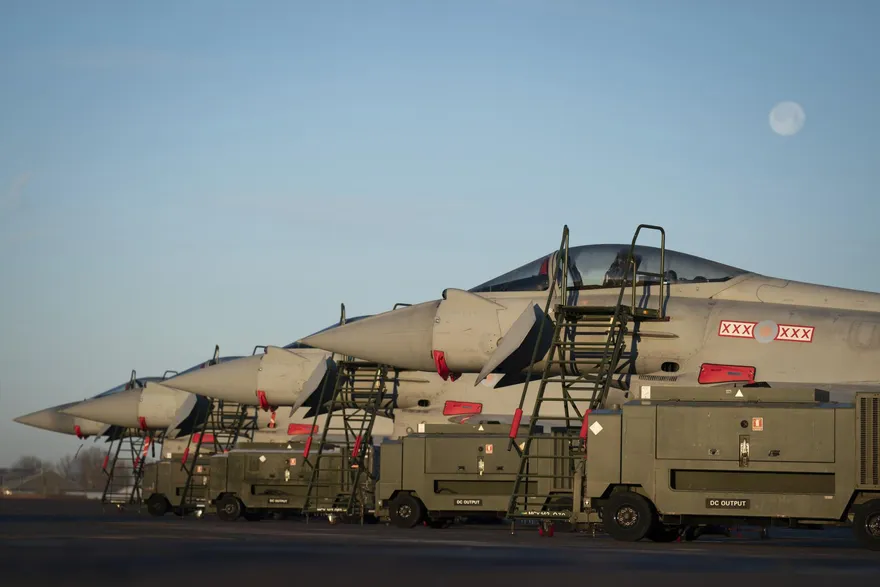 陸聘前英國飛官訓練軍隊　英空軍參謀長：無法接受