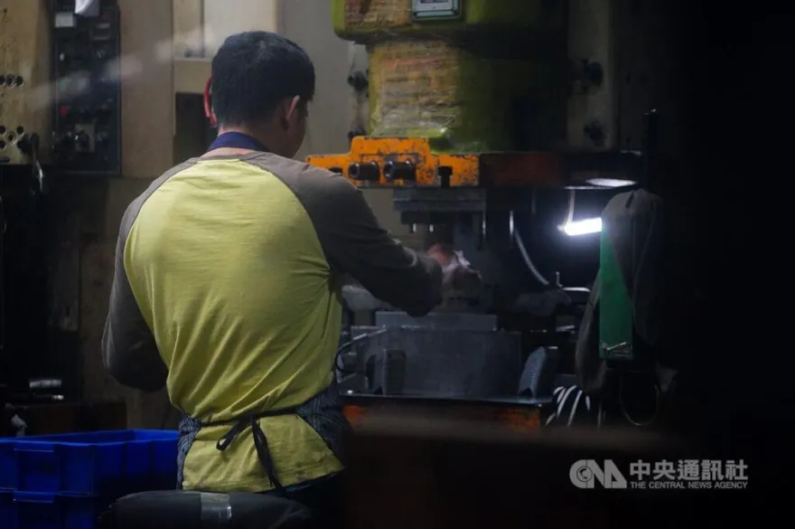 製造業指數轉為擴張！2月PMI回升至51.4%　中經院：首季景氣沒繼續壞下去